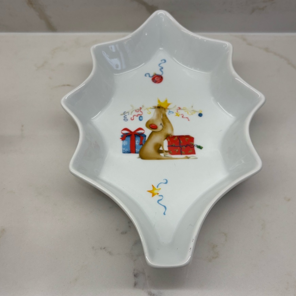 Portmeirion A Christmas Story Festive Holly-Shaped Ceramic Dish with Reindeer